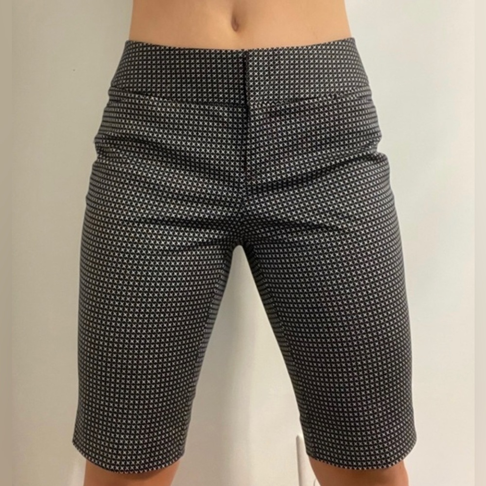 Worthington Bermuda shorts NWT pockets and zipper size 6